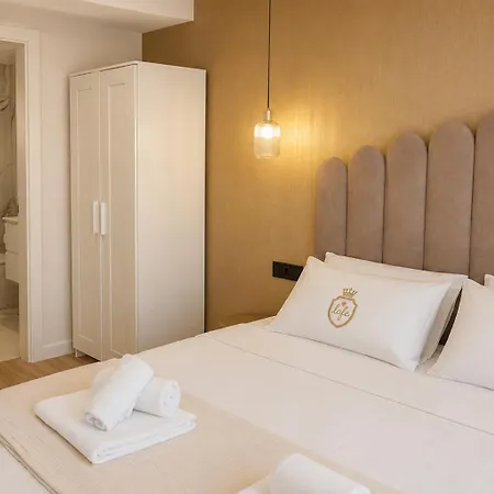 Luxury 4* 克尤伯厄拉斯