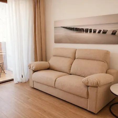 Luxury Apartament 4*