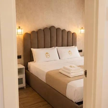 Apartment Luxury 4*