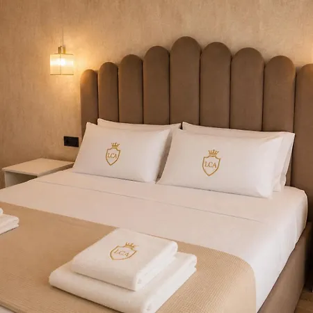 Luxury Apartament 4*